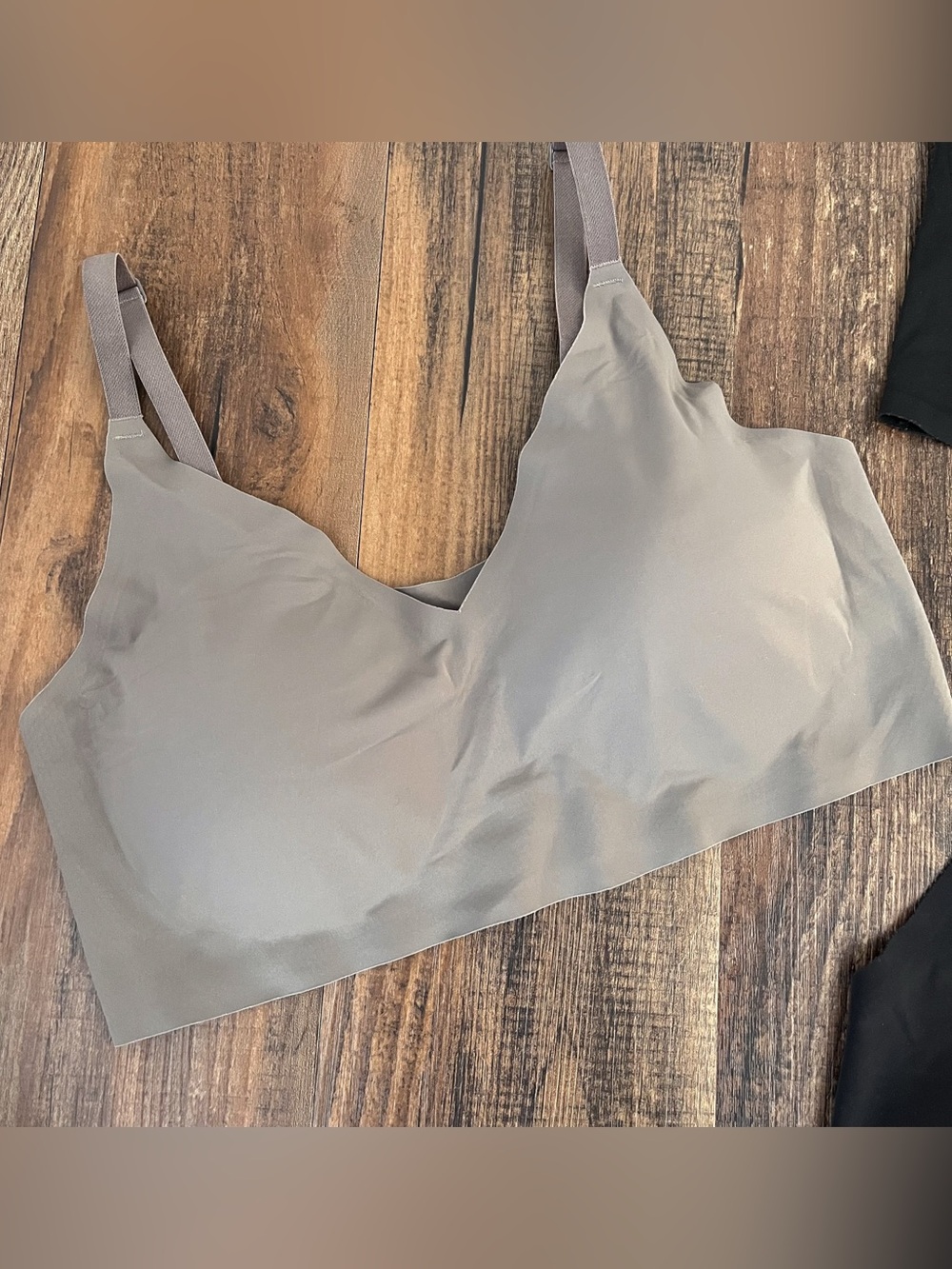 True & Co Wireless Bras (set of 3) Soft Adjustable Straps Size Large Gray Black - Picture 3 of 16